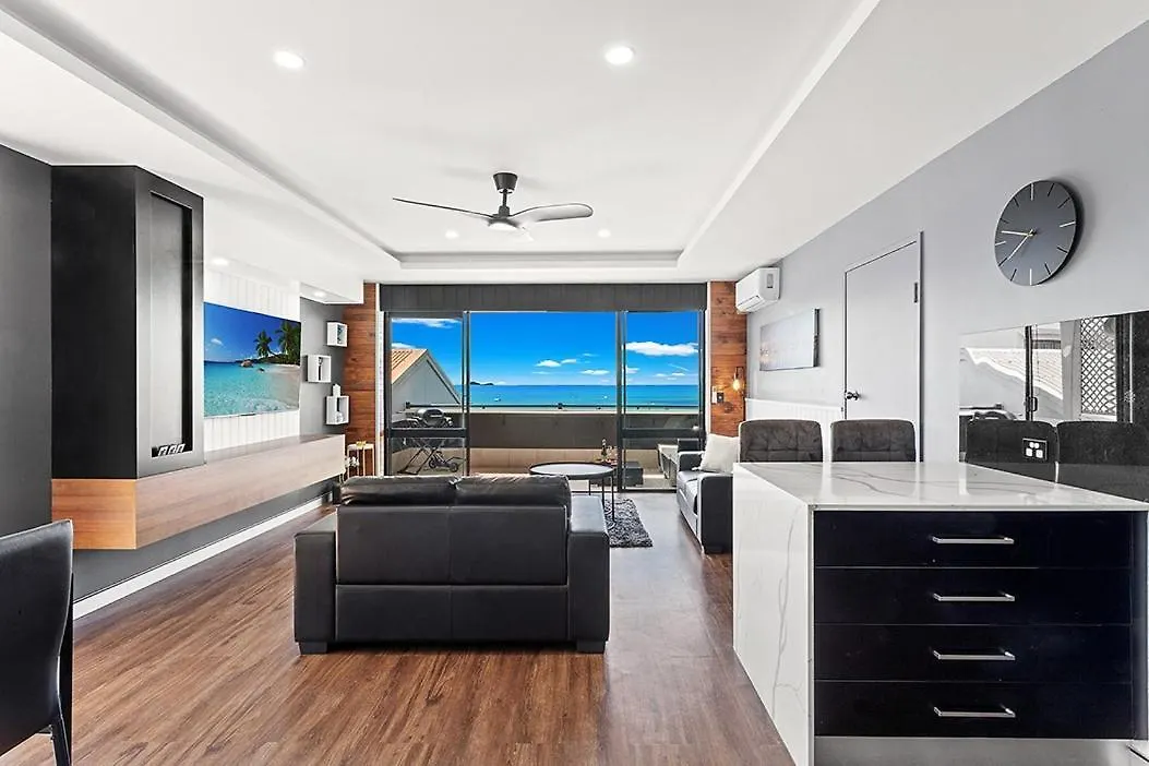 Apartment Luna Solis Airlie Beach Australia