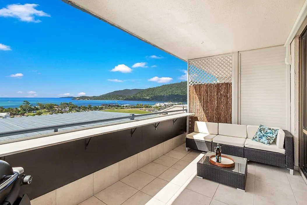 Luna Solis Airlie Beach Apartment