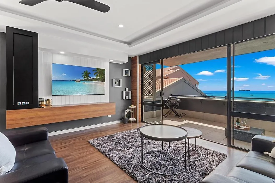 Luna Solis Airlie Beach 0*,